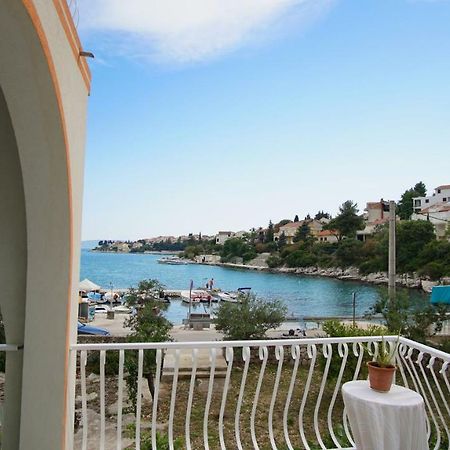Apartmani Laura Trogir Exteriér fotografie