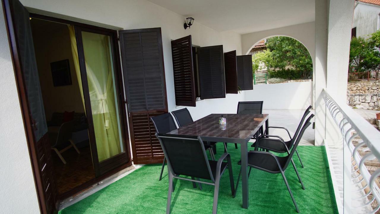 Apartmani Laura Trogir Exteriér fotografie