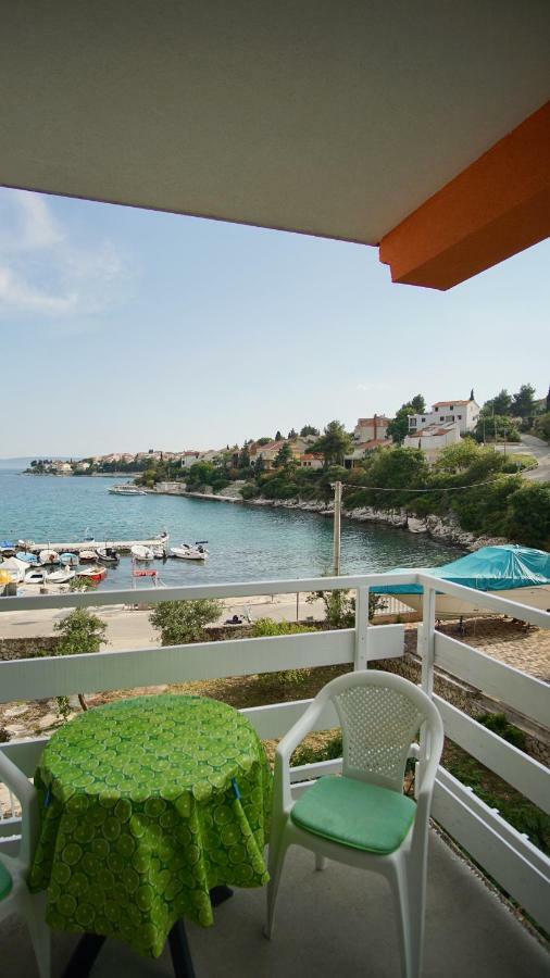 Apartmani Laura Trogir Exteriér fotografie