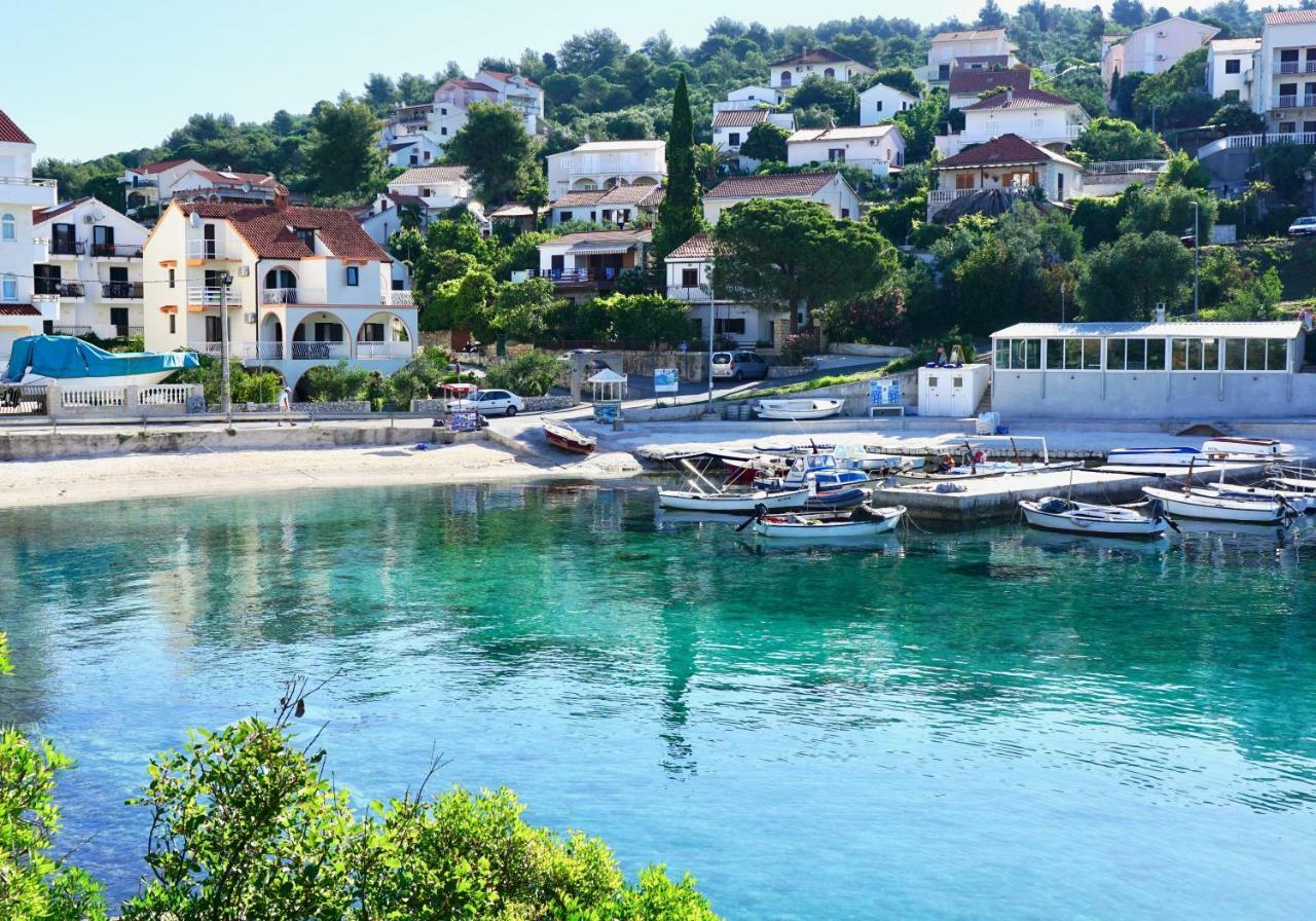 Apartmani Laura Trogir Exteriér fotografie