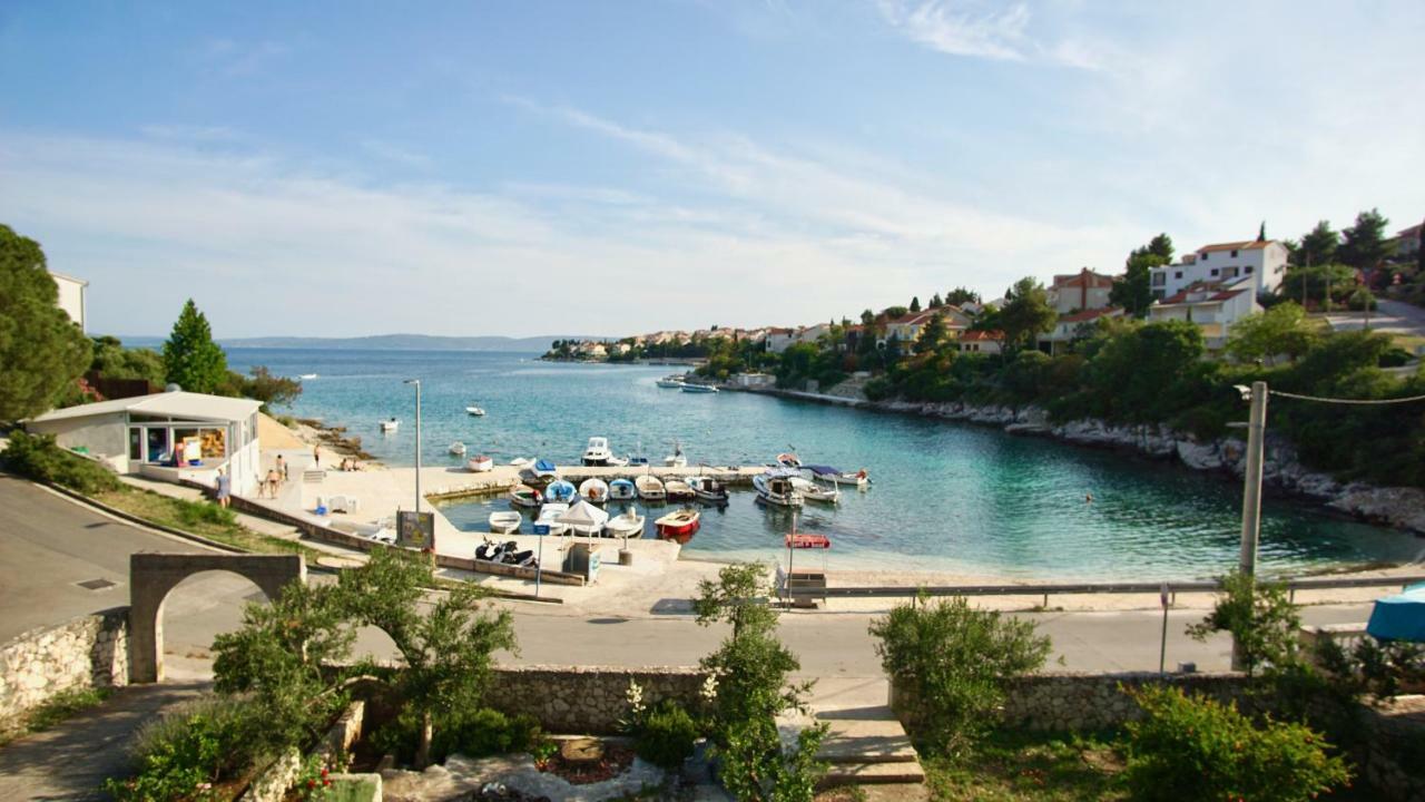 Apartmani Laura Trogir Exteriér fotografie