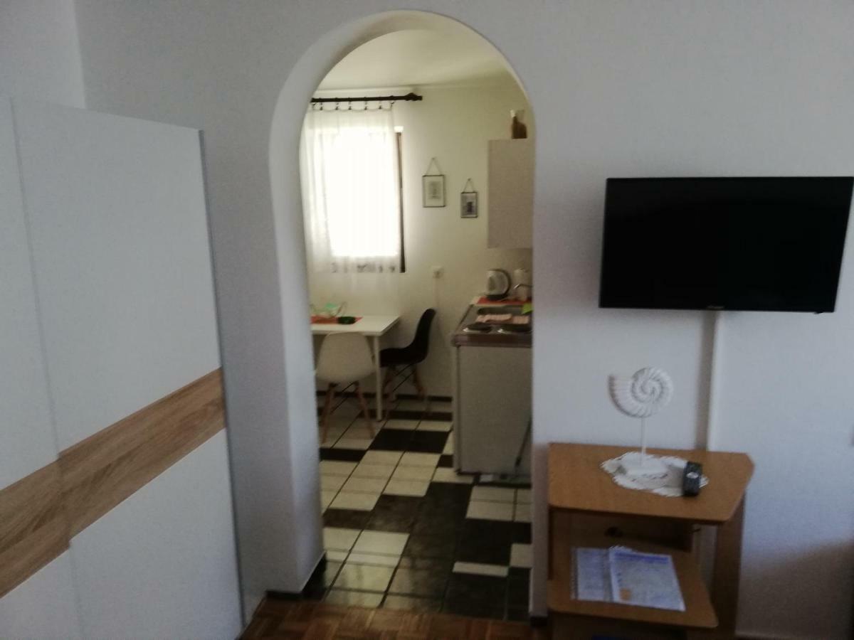 Apartmani Laura Trogir Exteriér fotografie