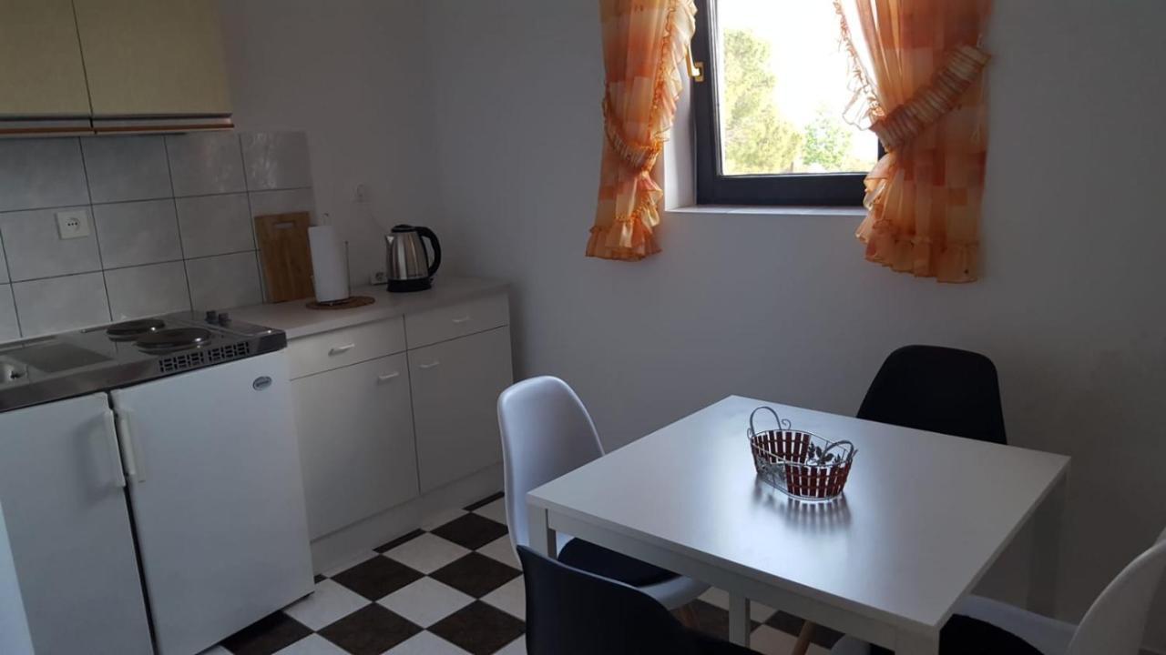 Apartmani Laura Trogir Exteriér fotografie