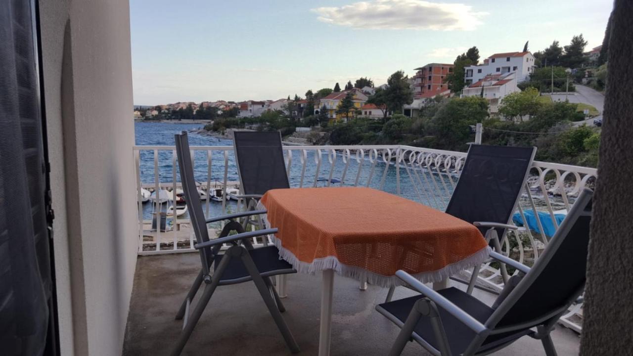 Apartmani Laura Trogir Exteriér fotografie