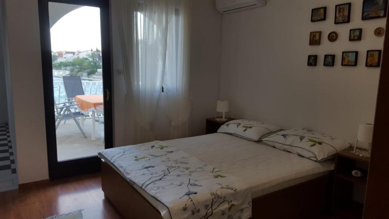 Apartmani Laura Trogir Exteriér fotografie